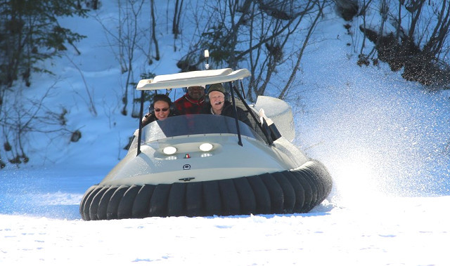 Bubba’s Hover stars at Canada’s Voyageur Winter Carnival